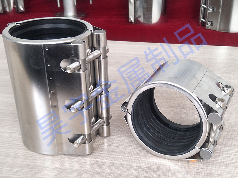 不鏽(xiu)鋼哈夫節的(de)材質抗腐蝕(shi)能力強